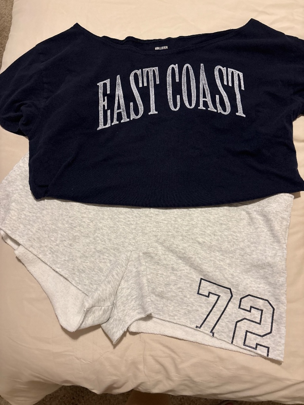 hollister lounge set